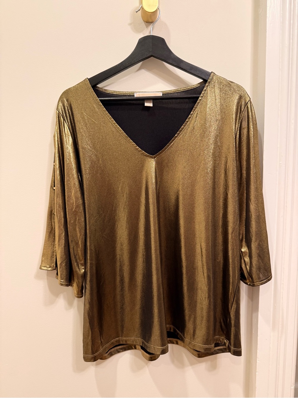 Michael Kors Metallic Gold V-Neck Half Sleeve Top
